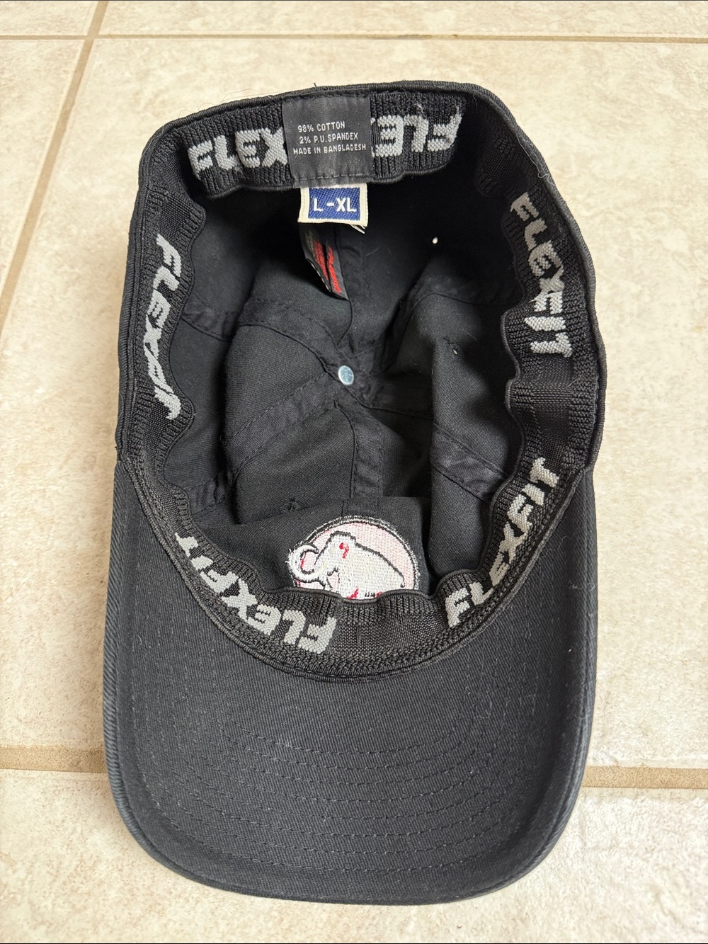 Mammut Hat Flexfit Stretch Baseball Cap Black Red Mammoth Logo L-XL Unisex - Picture 7 of 12